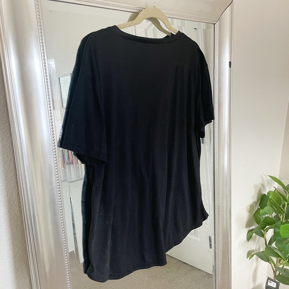 Graphic Tee - Picture 7 of 7